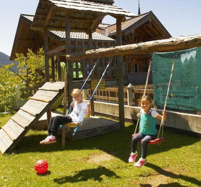 Kinder spielen am Bifanggut